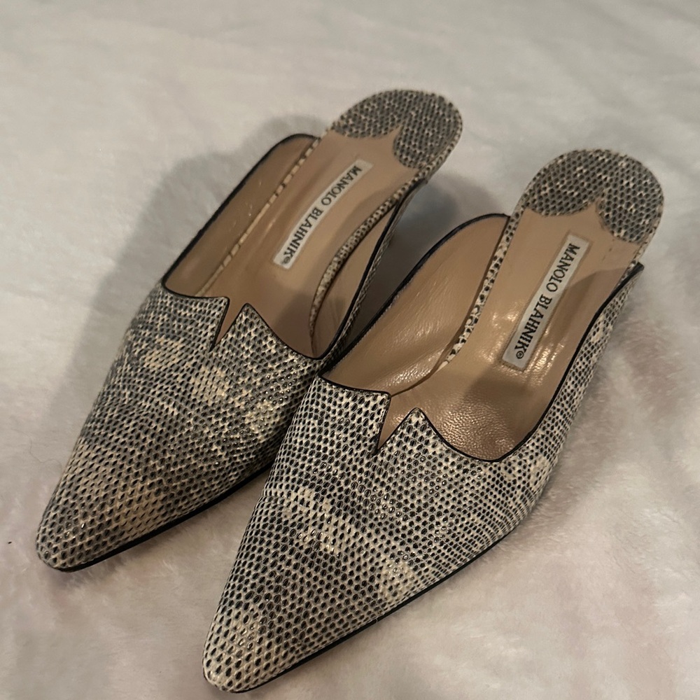 Manolo Blahnik Textured Black and Cream Mules
